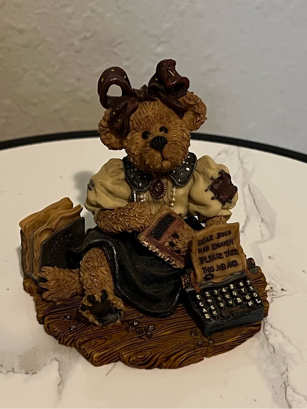 Boyds Bears 1989 Ms Friday - “Take This Job…” Edition 19E/1722 Style 228318